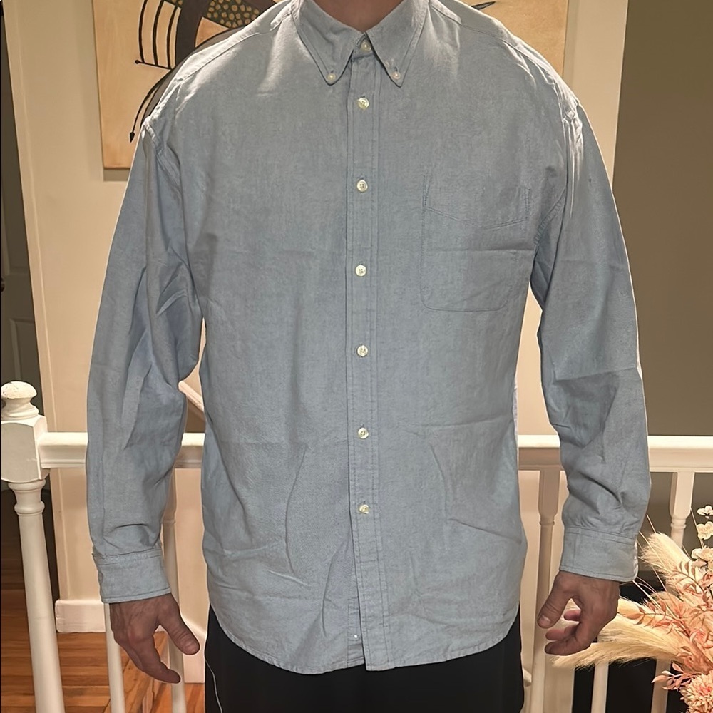 GAP Men's Sky Blue Casual Button-Down Shirt